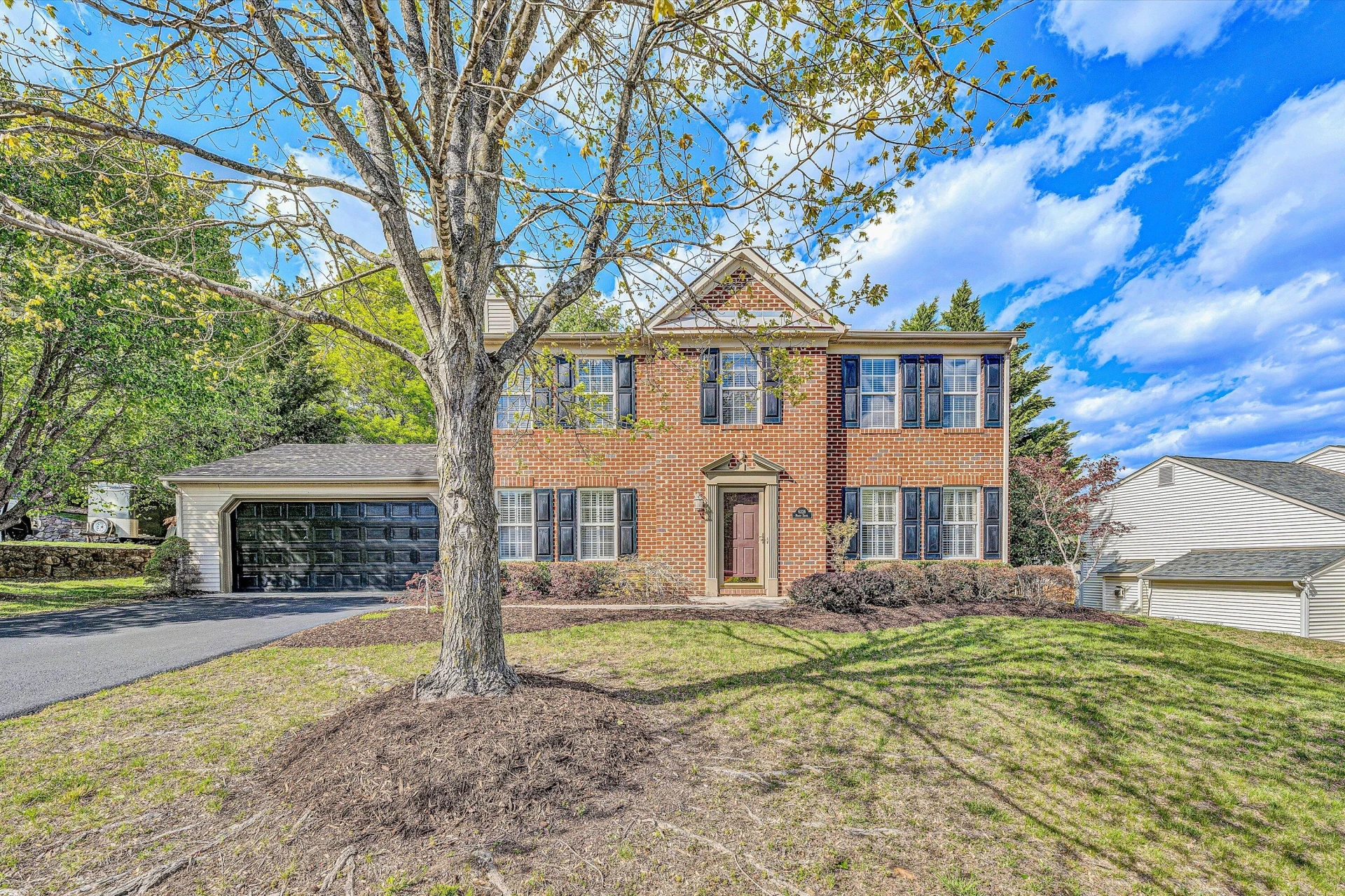 6226 Monet DR