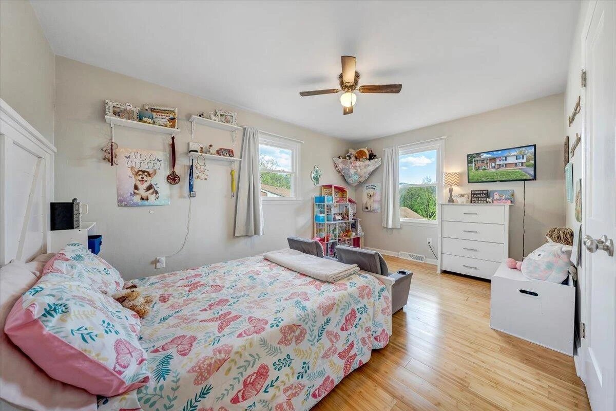 387 Ivie CIR - Photo 21