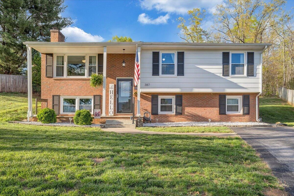 387 Ivie CIR - Photo 3