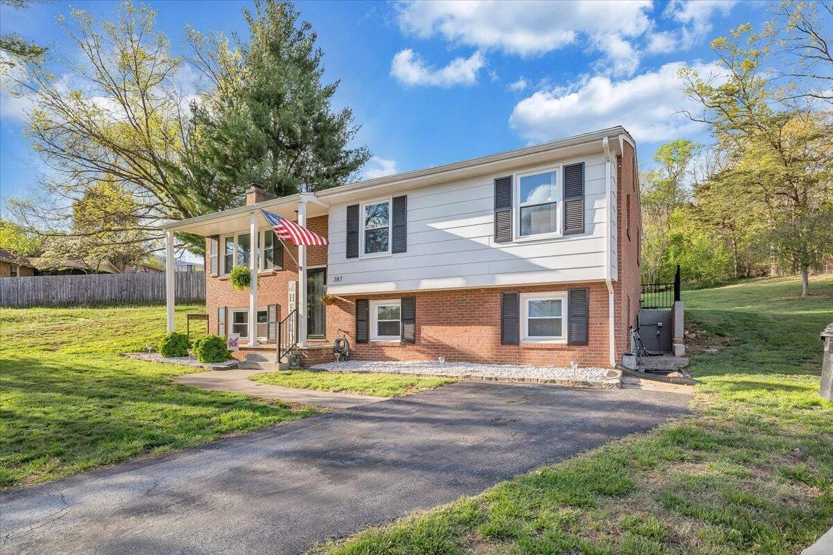 387 Ivie CIR - Photo 49