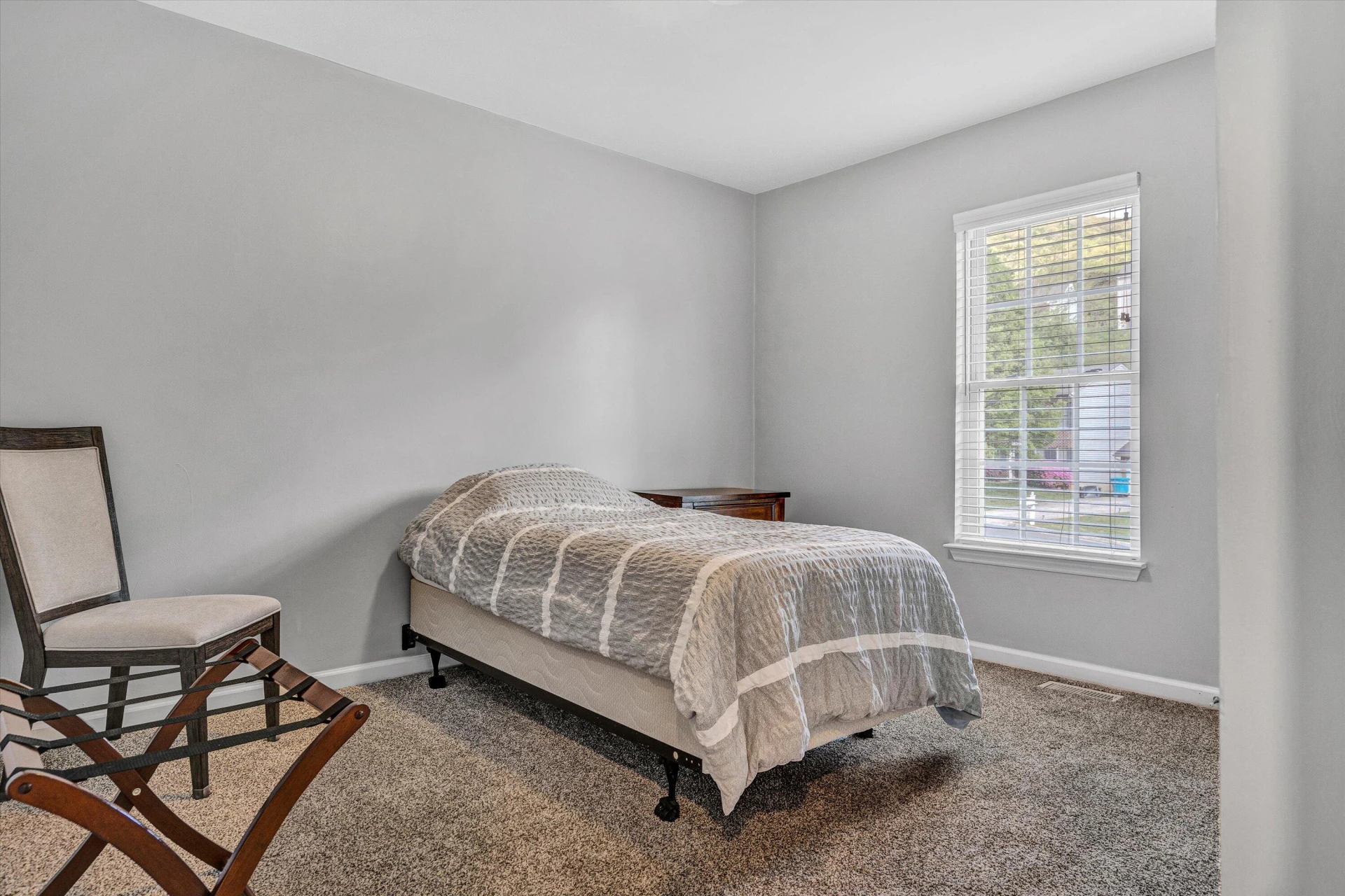 4838 HORSEMAN DR - Photo 16