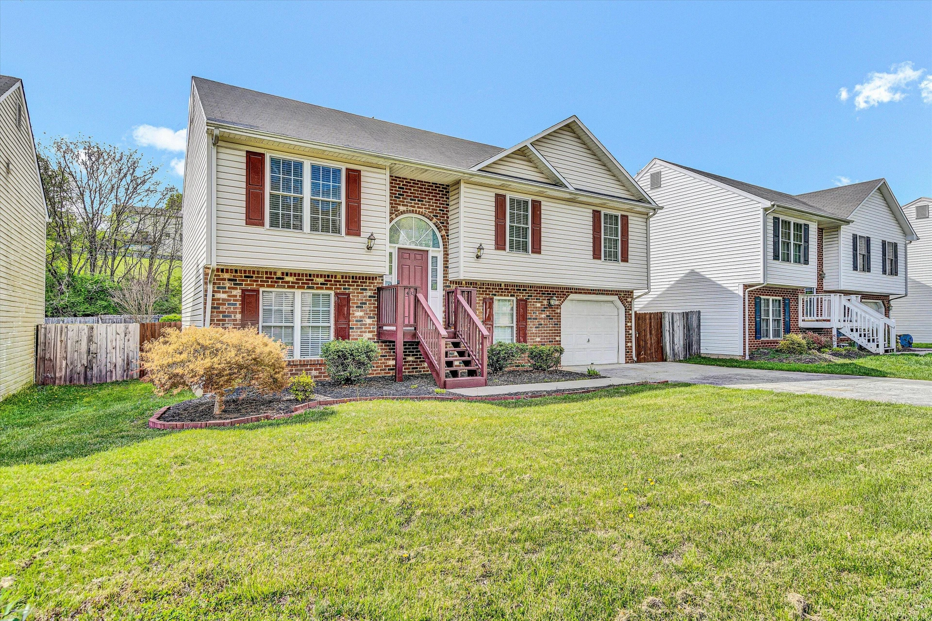 4838 HORSEMAN DR - Photo 2