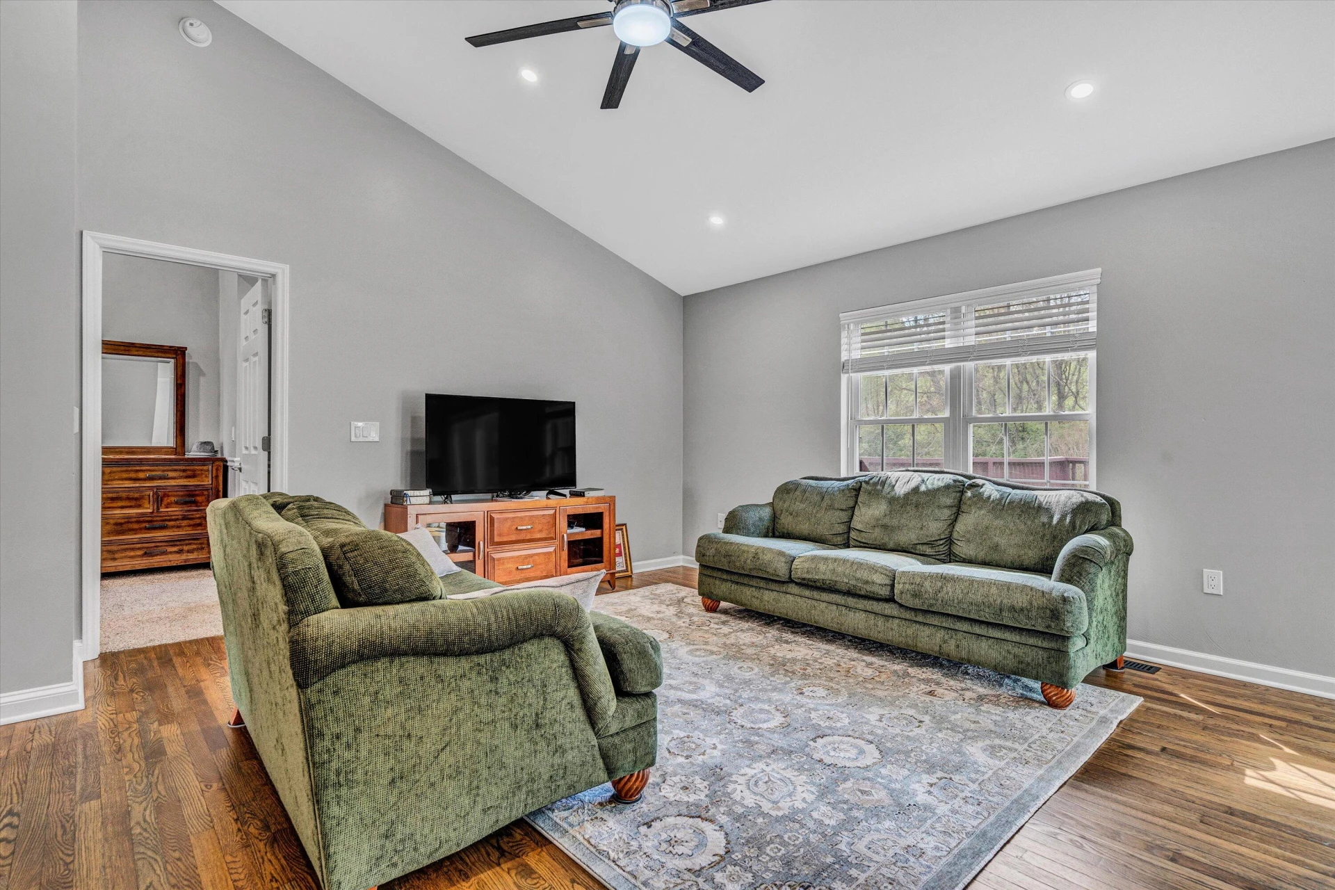 4838 HORSEMAN DR - Photo 4