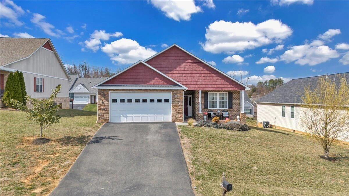 28 Primrose CT