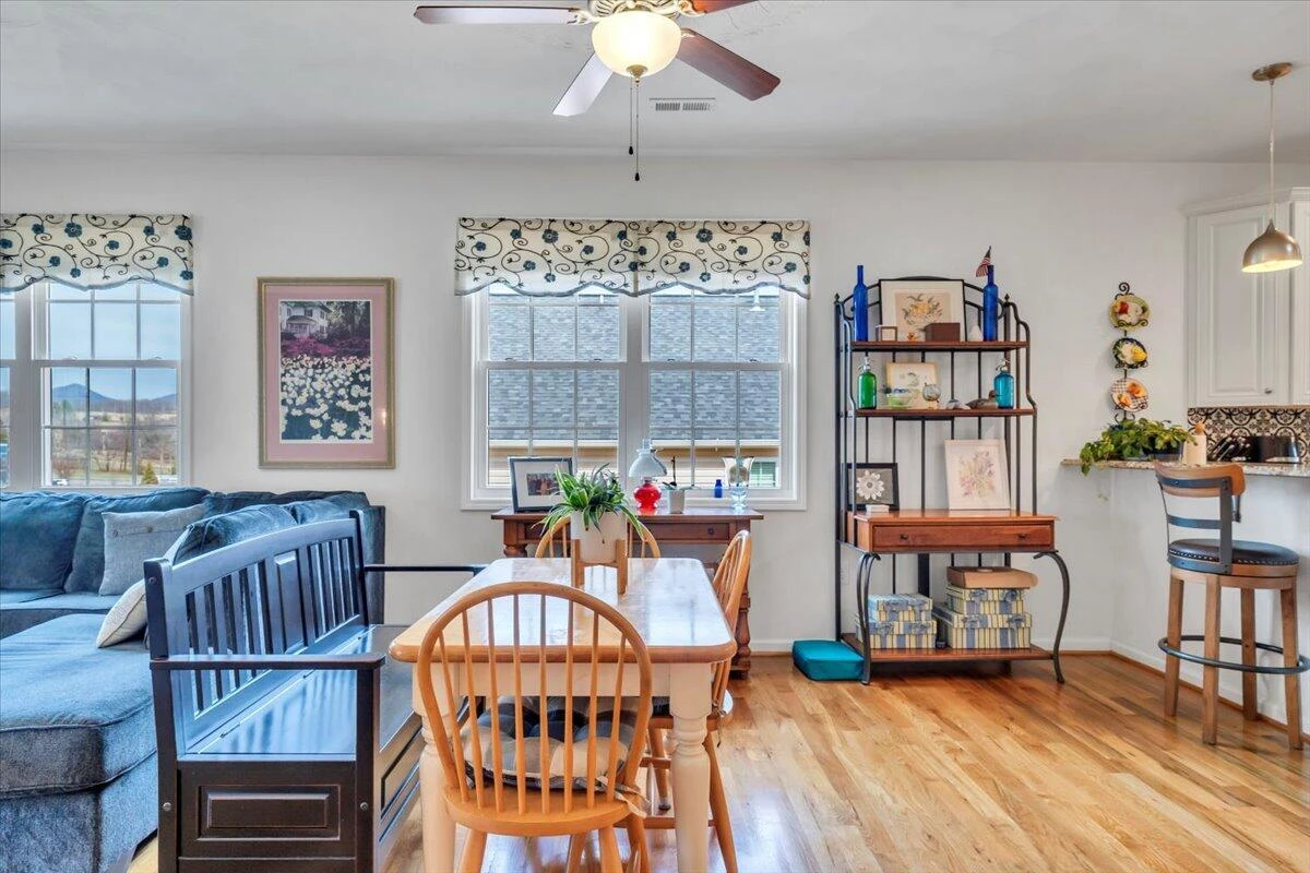 28 Primrose CT - Photo 15