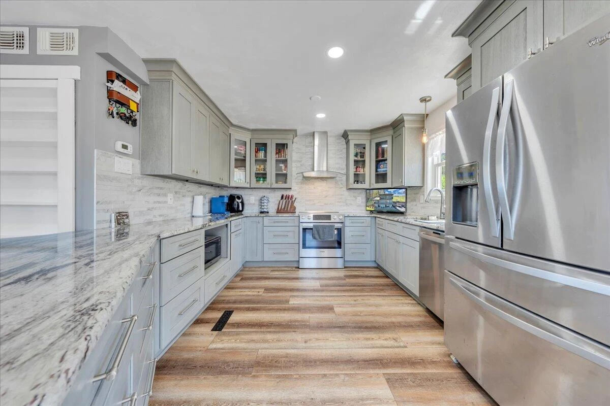 5396 Goodview RD - Photo 10