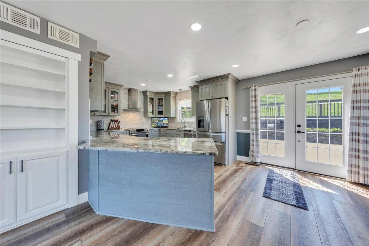 5396 Goodview RD - Photo 12