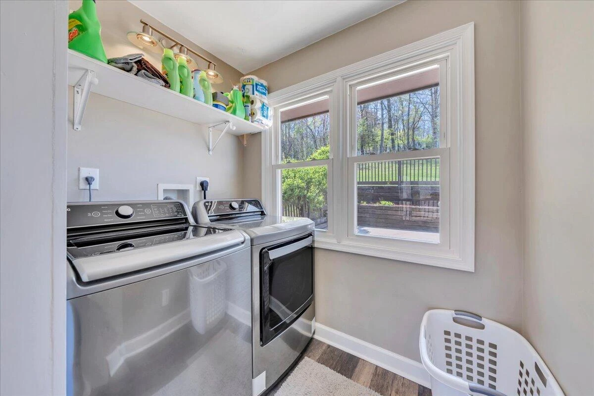 5396 Goodview RD - Photo 17