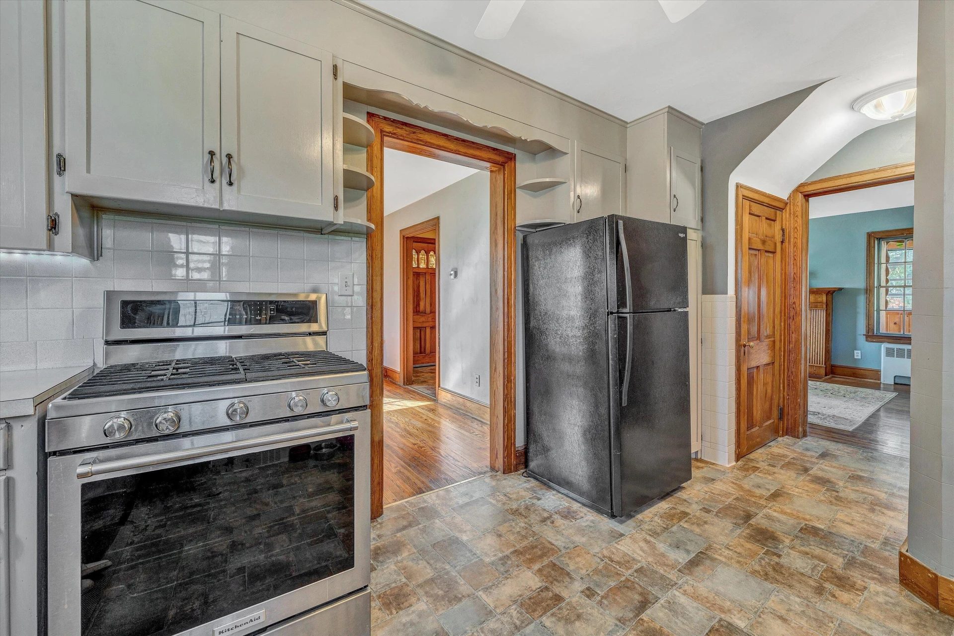 1112 Highland RD - Photo 14