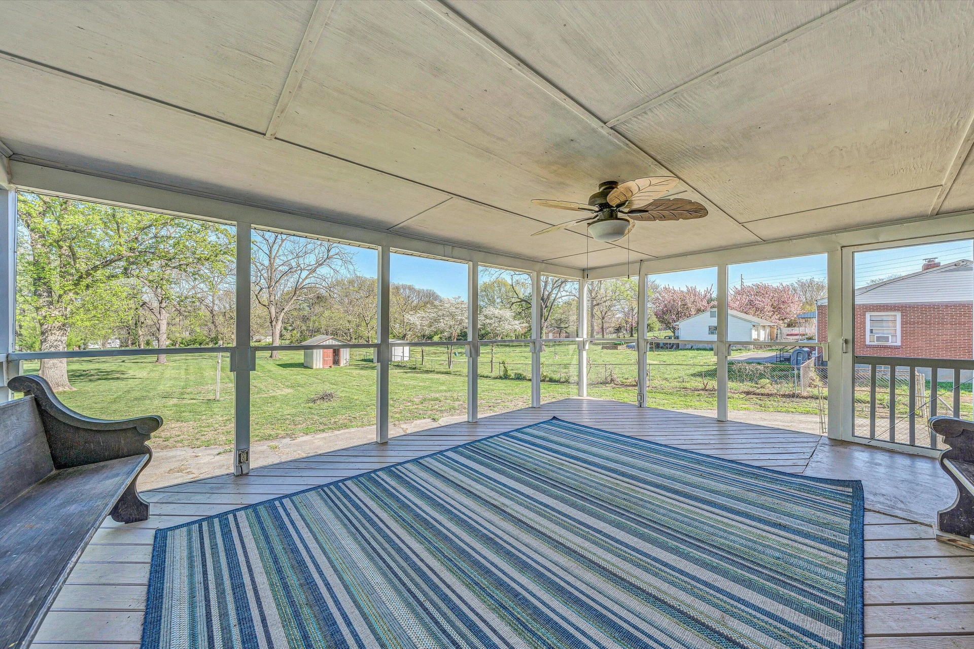 1112 Highland RD - Photo 18