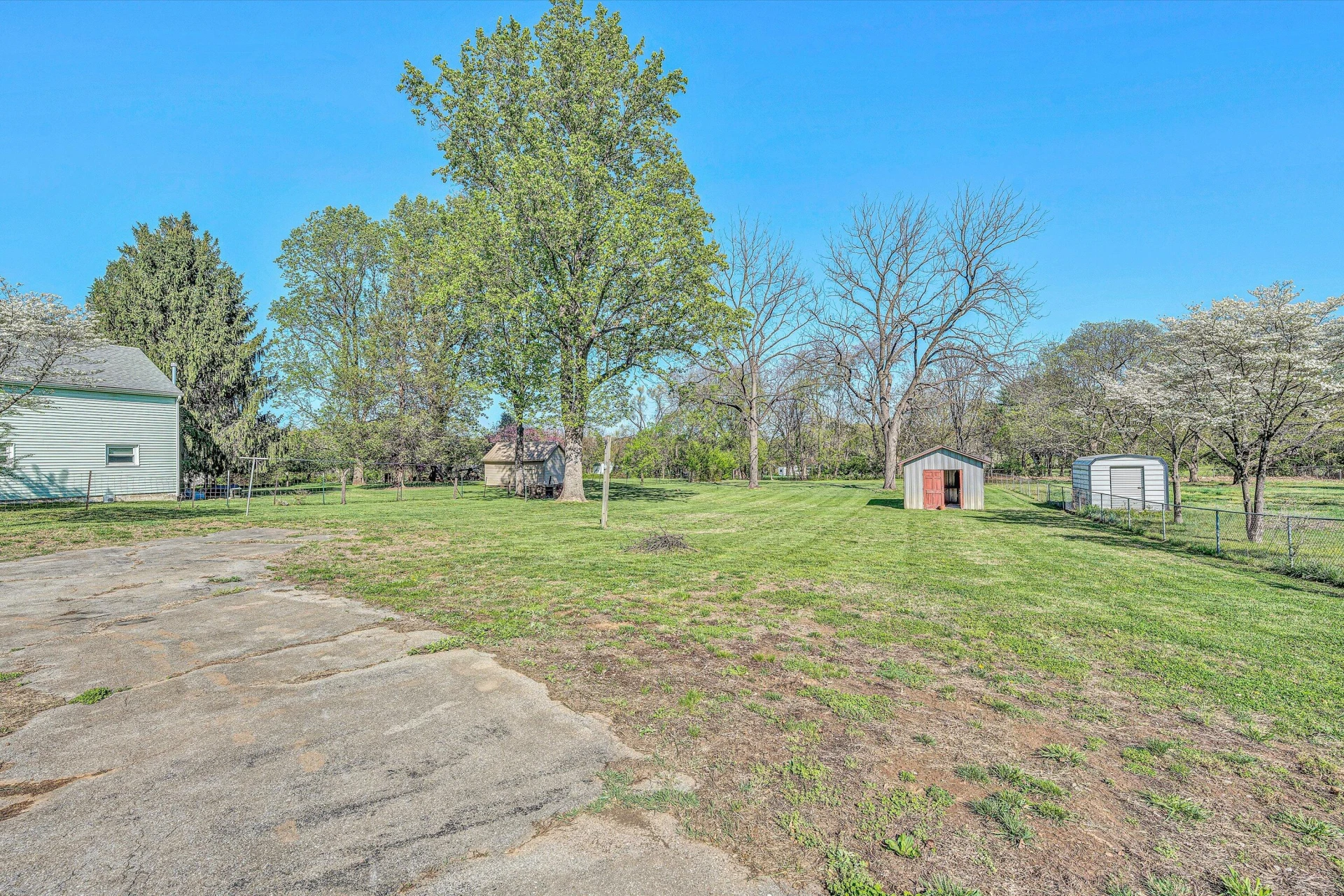 1112 Highland RD - Photo 28
