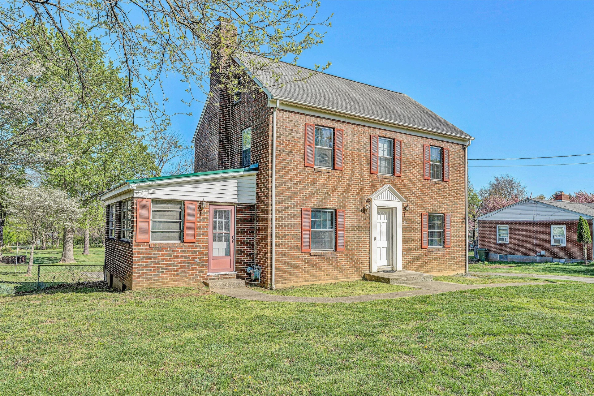 1112 Highland RD - Photo 37