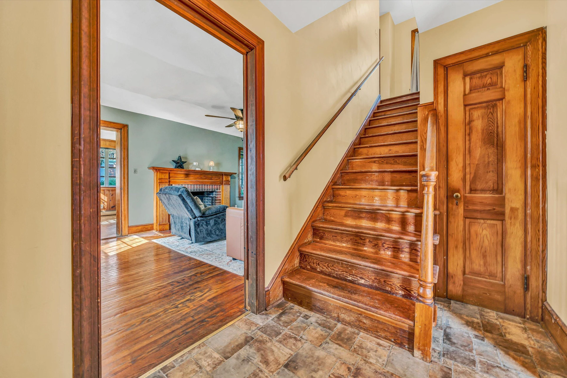 1112 Highland RD - Photo 5