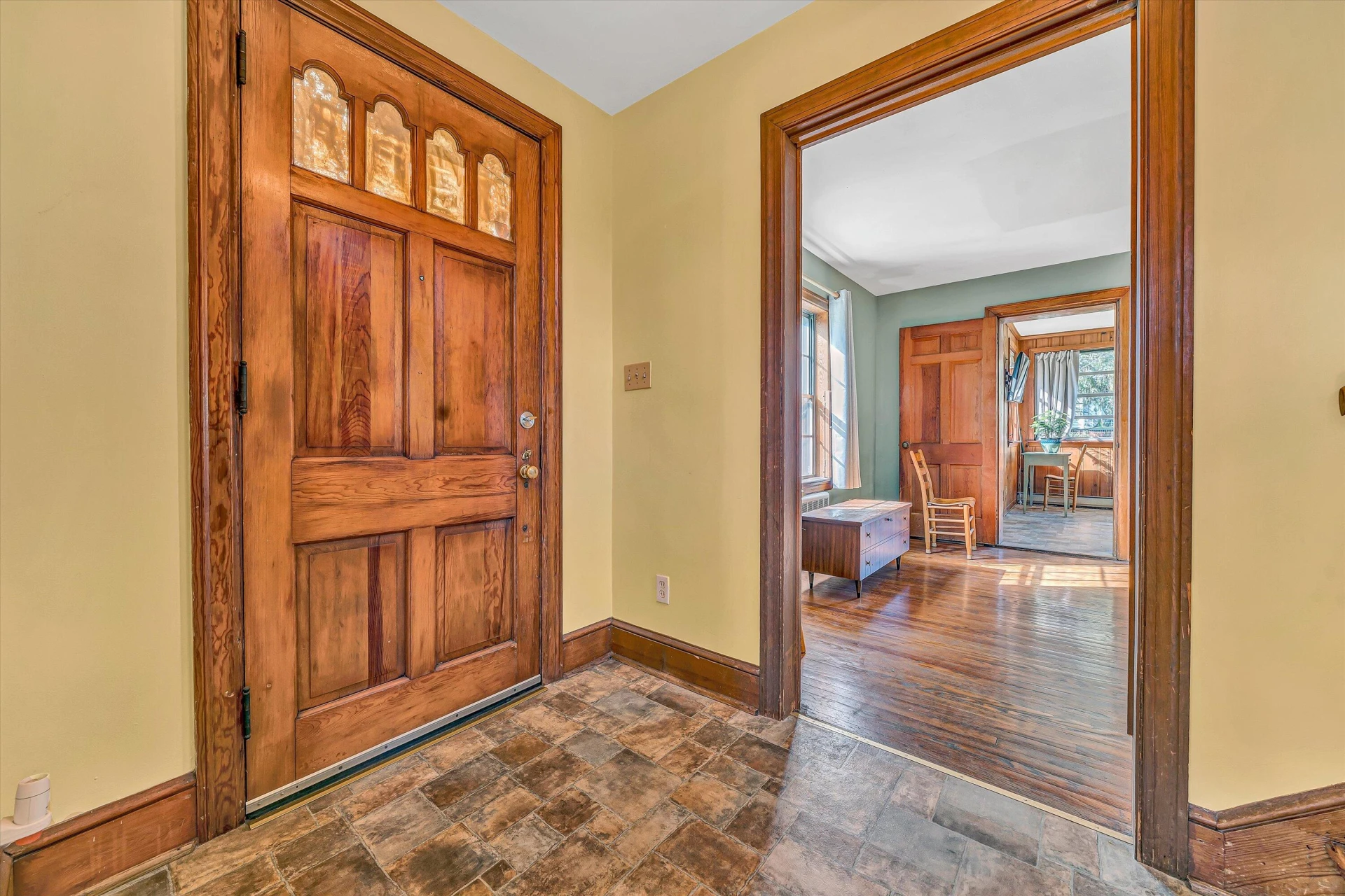 1112 Highland RD - Photo 6