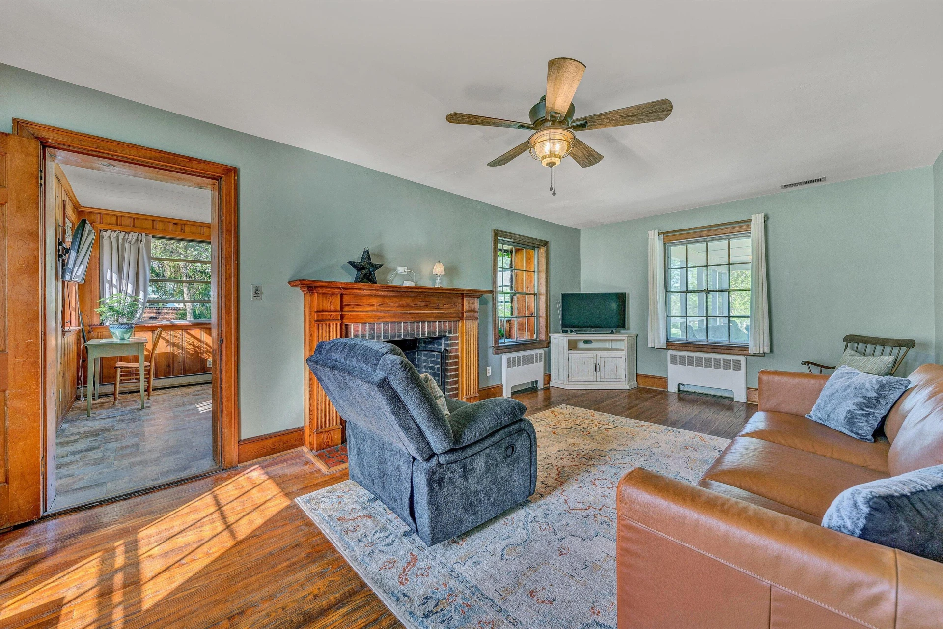 1112 Highland RD - Photo 8