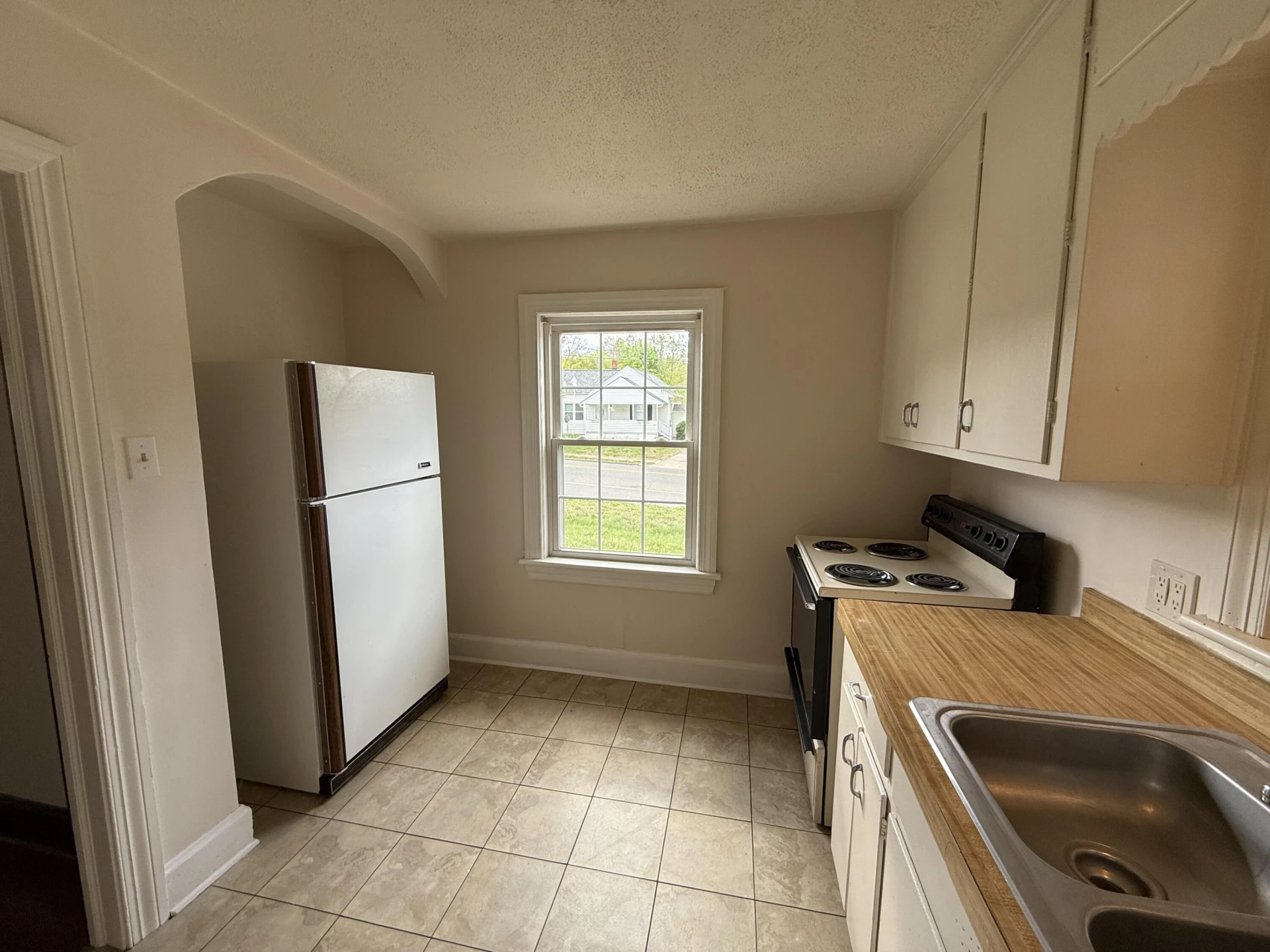 3426 GARDEN CITY BLVD - Photo 3