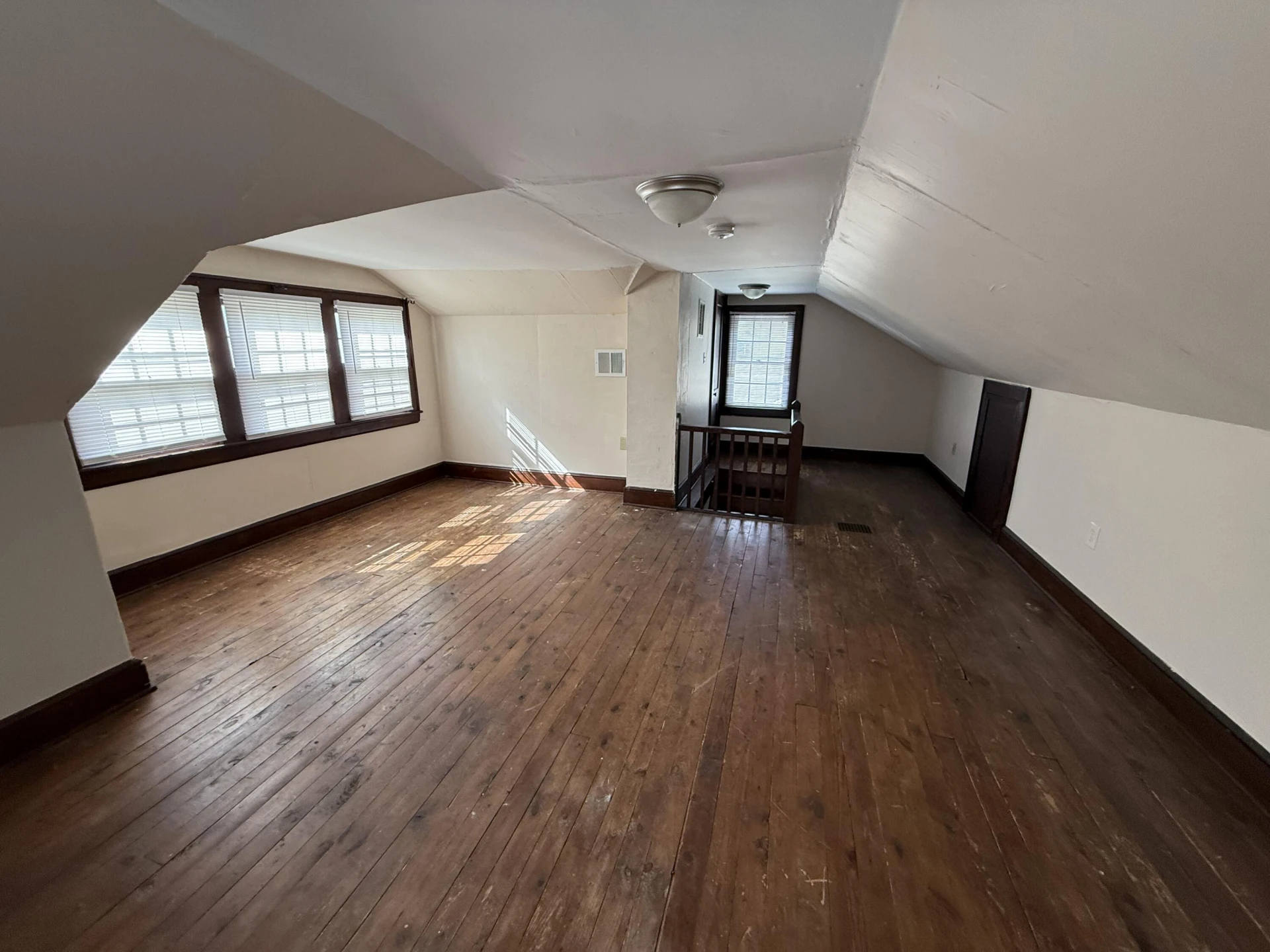 3426 GARDEN CITY BLVD - Photo 5