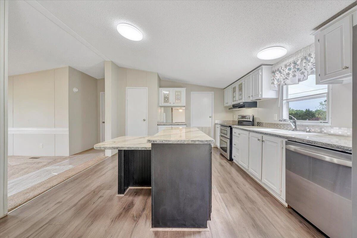 247 High Point RD - Photo 12