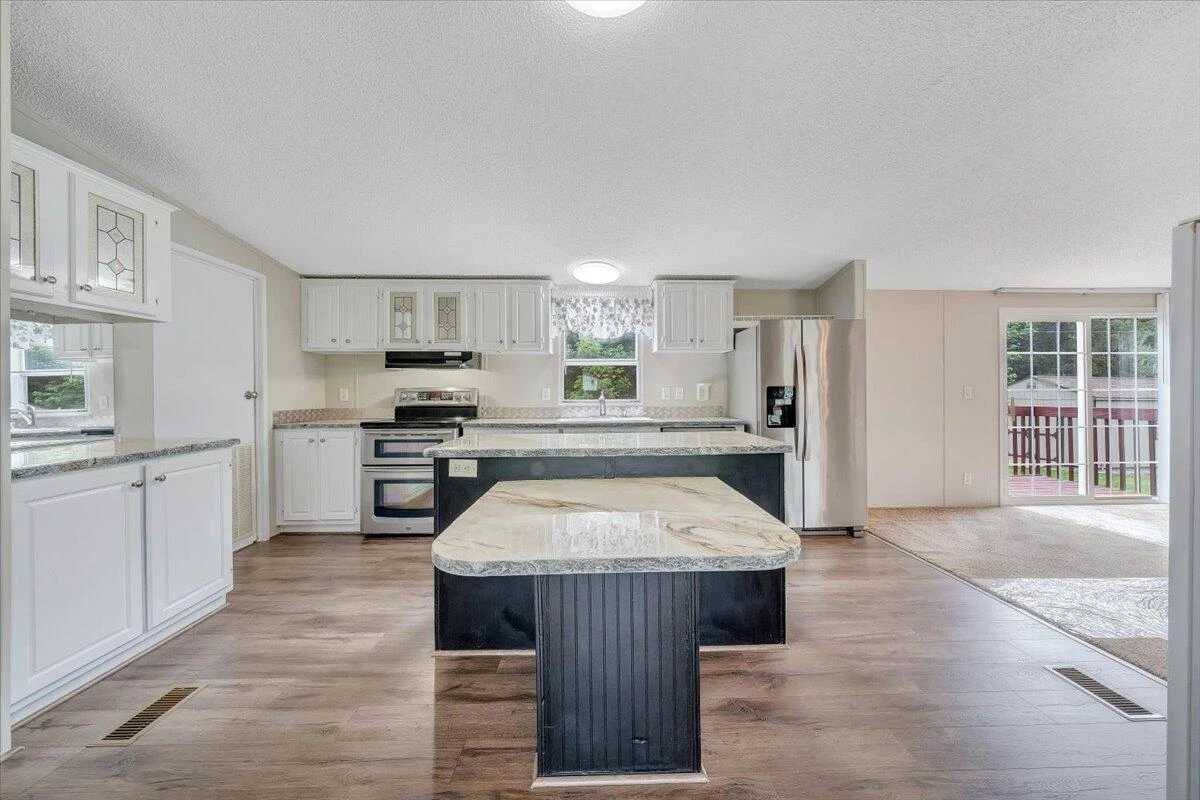247 High Point RD - Photo 13