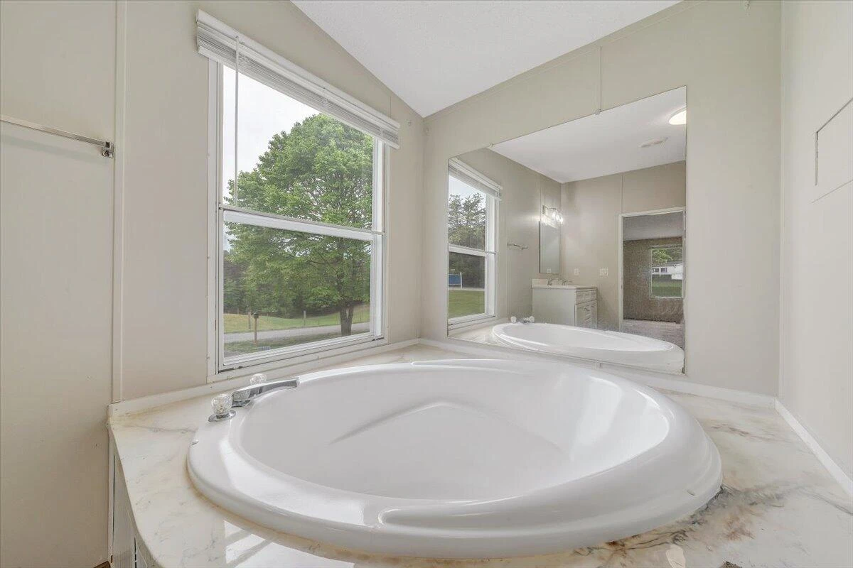 247 High Point RD - Photo 23