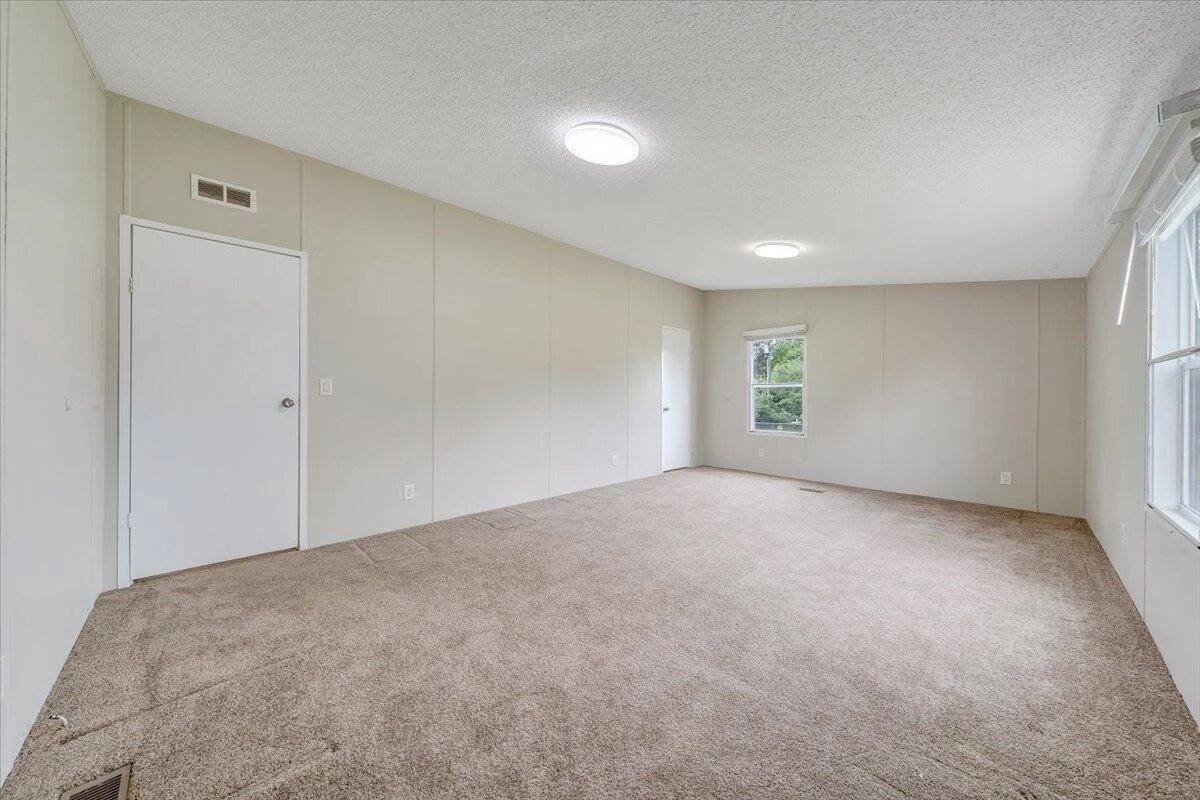 247 High Point RD - Photo 27