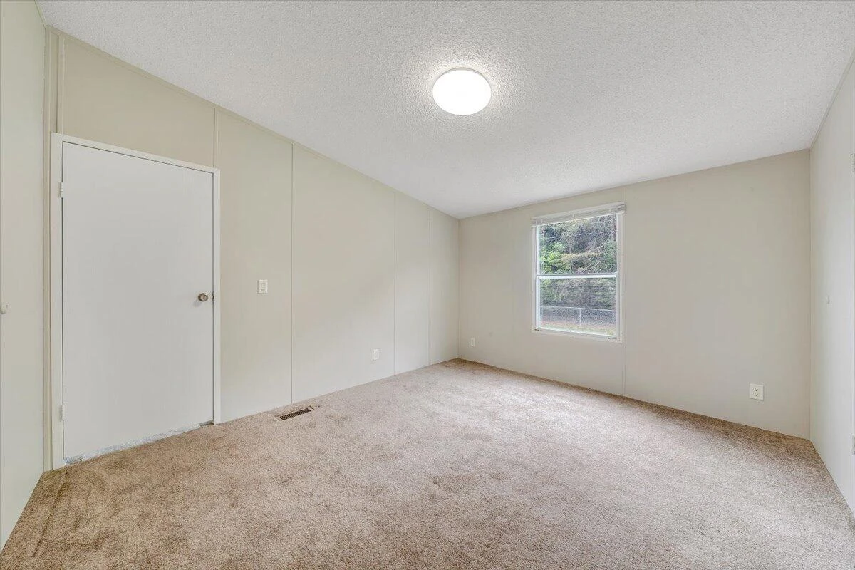 247 High Point RD - Photo 30