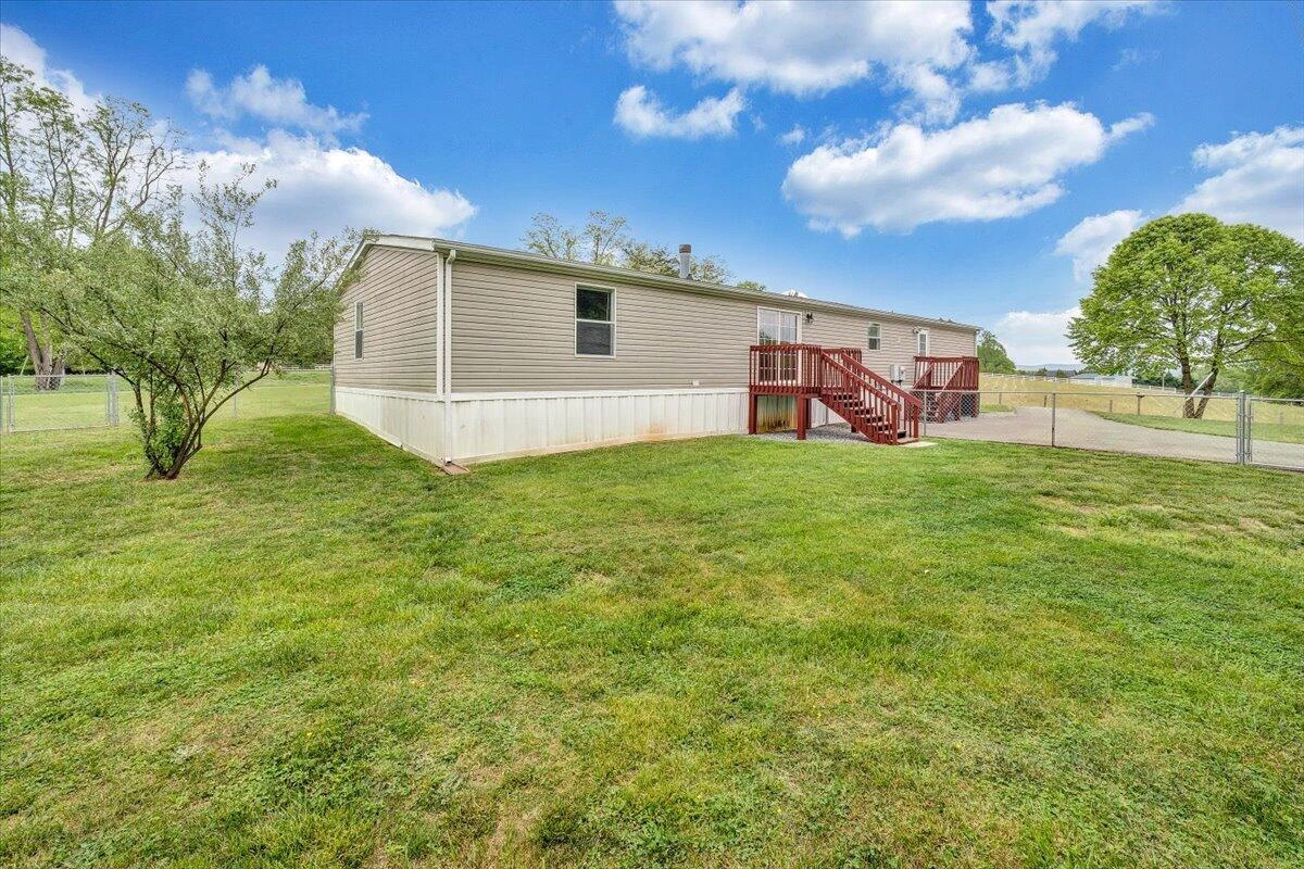 247 High Point RD - Photo 35