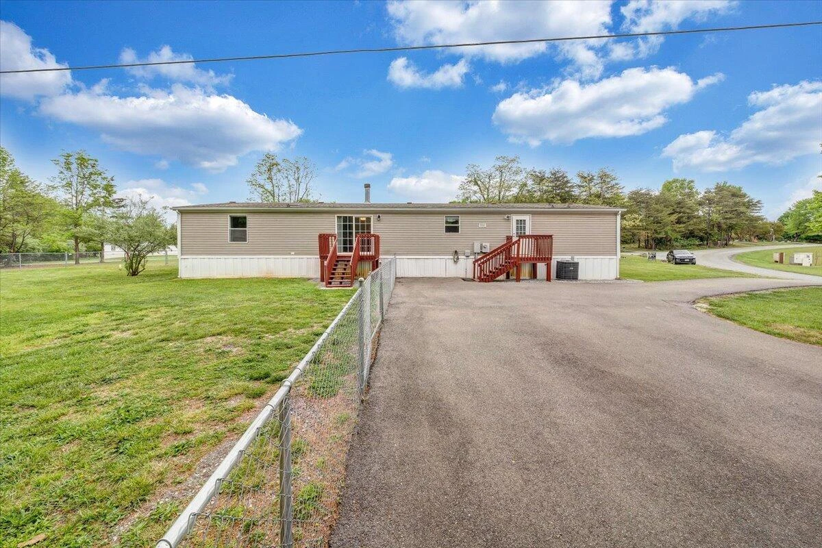 247 High Point RD - Photo 37