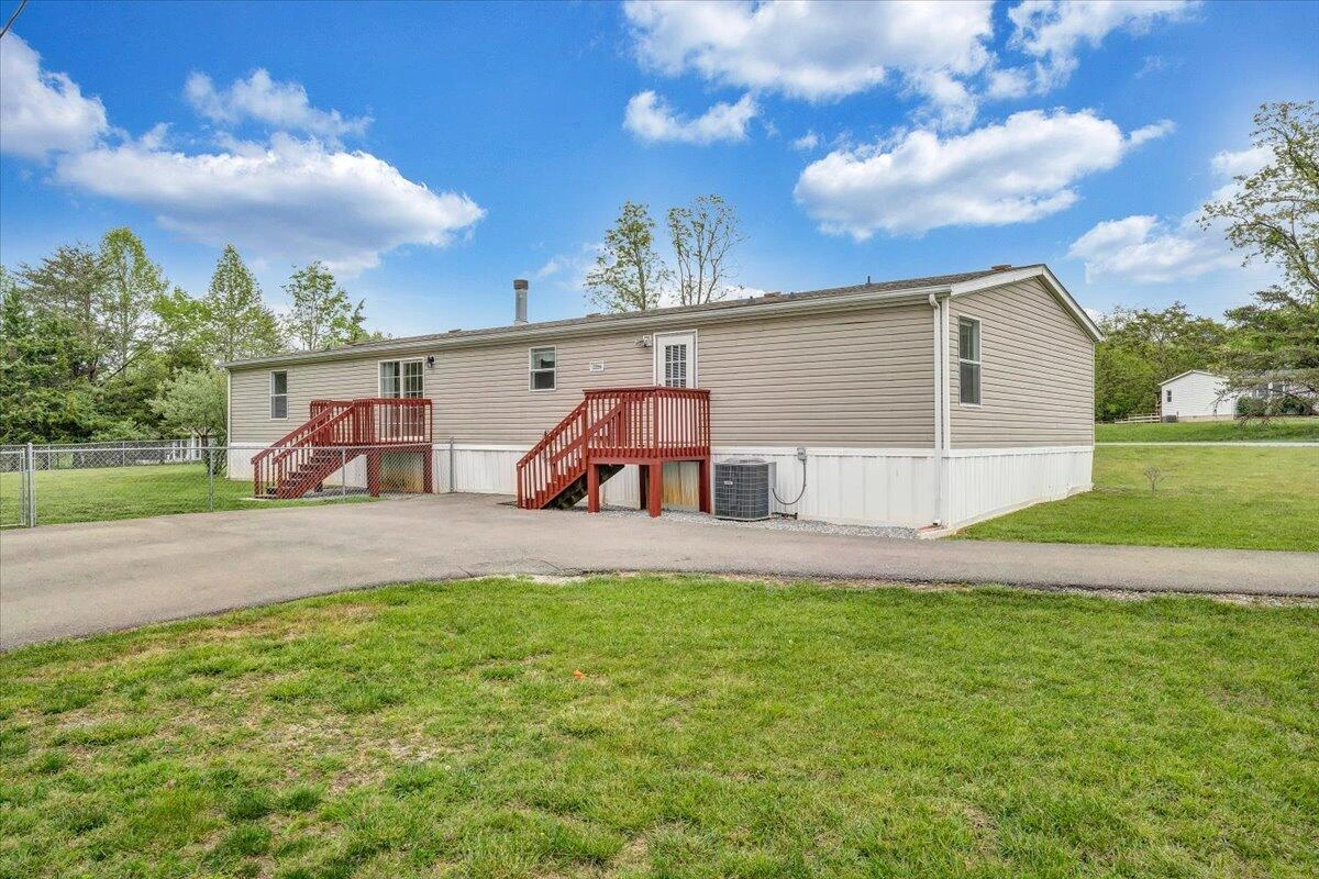 247 High Point RD - Photo 38