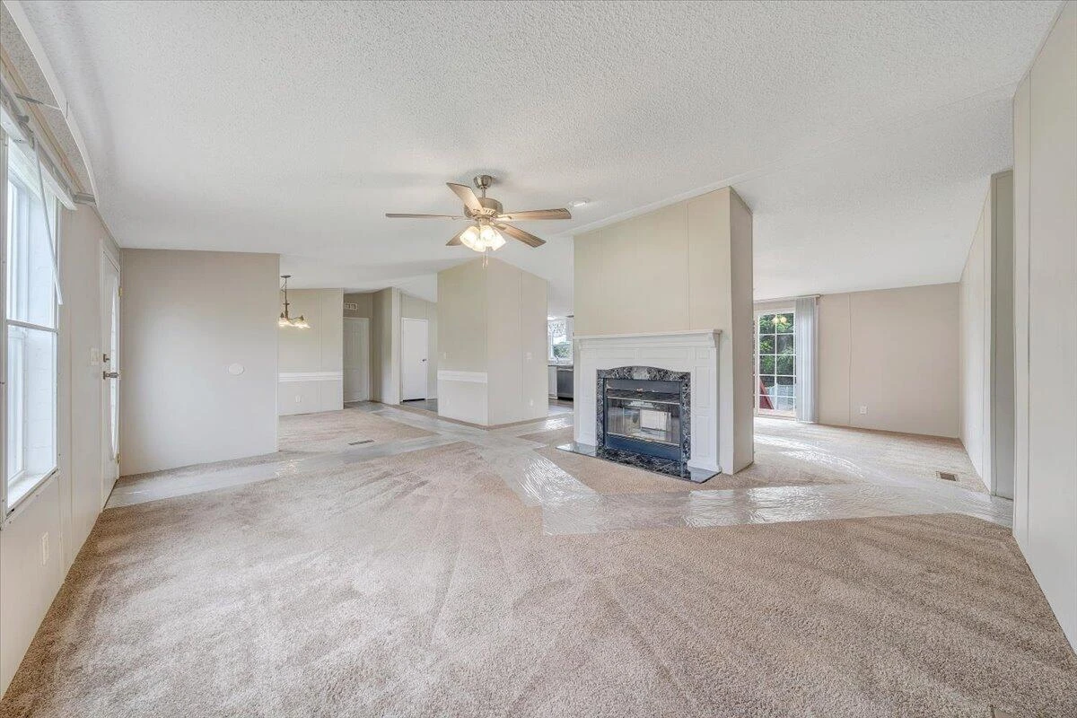 247 High Point RD - Photo 8