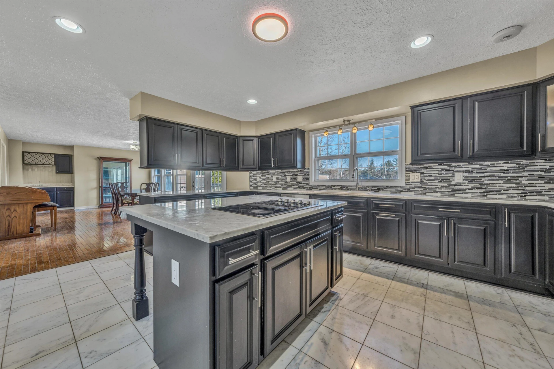 35 Middle Ridge DR - Photo 10