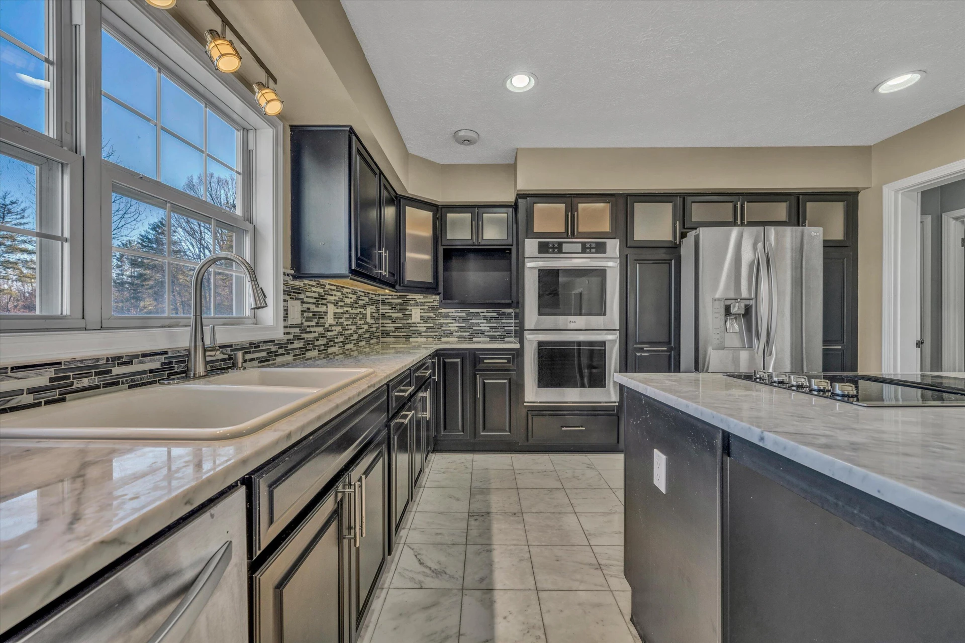 35 Middle Ridge DR - Photo 12