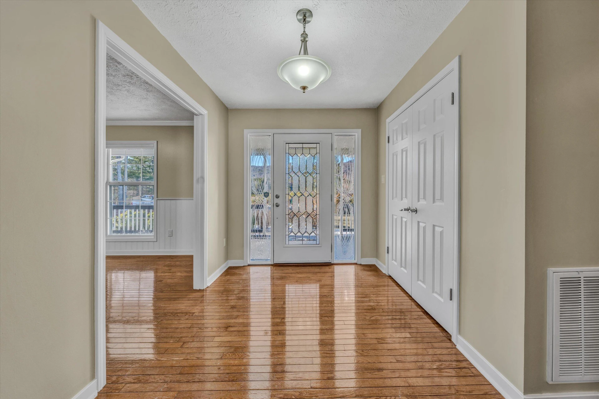 35 Middle Ridge DR - Photo 7