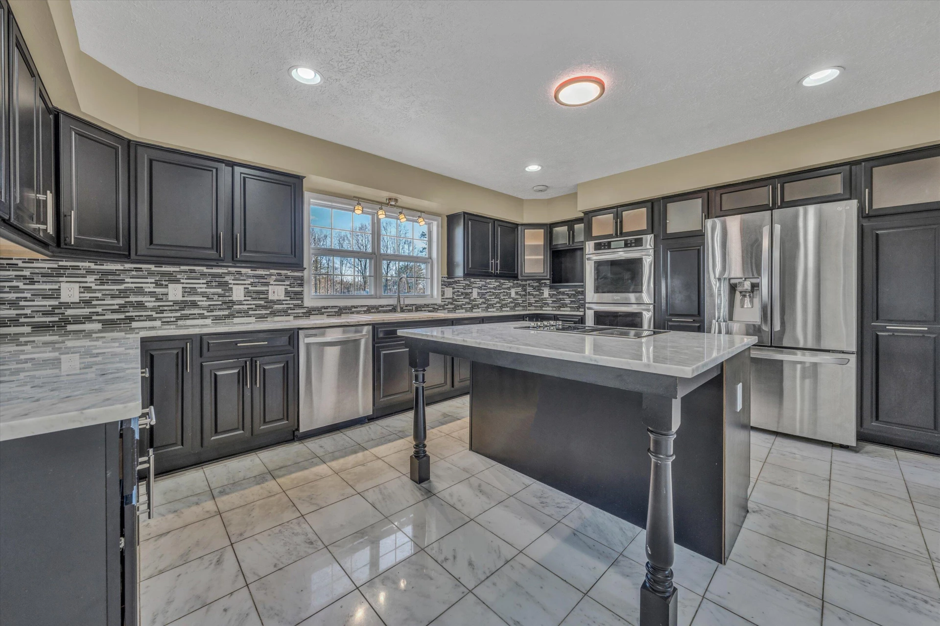 35 Middle Ridge DR - Photo 9
