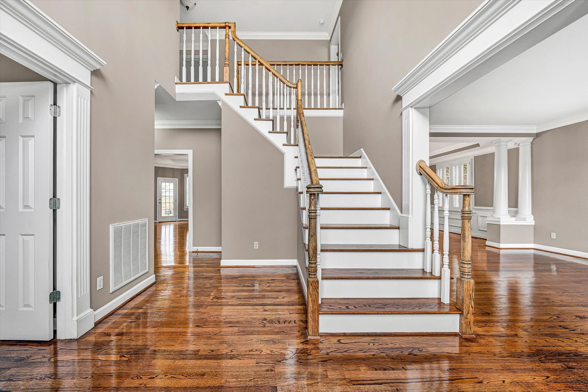 5832 Salisbury DR - Photo 15