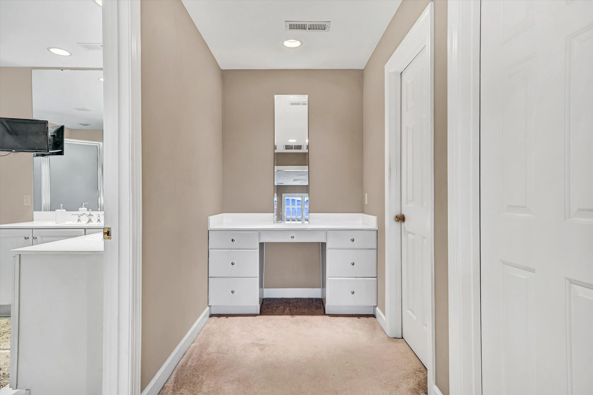 5832 Salisbury DR - Photo 42