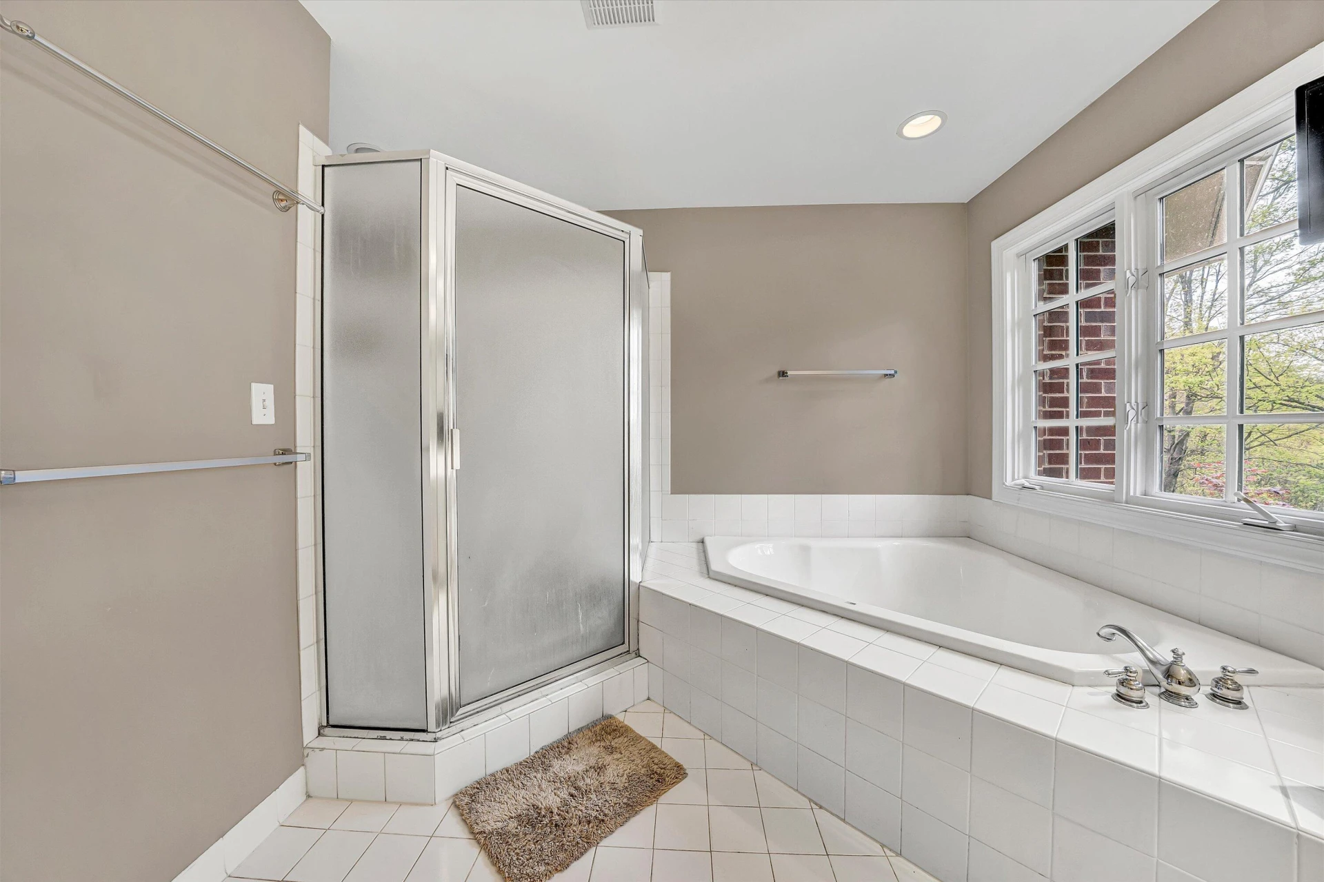 5832 Salisbury DR - Photo 45