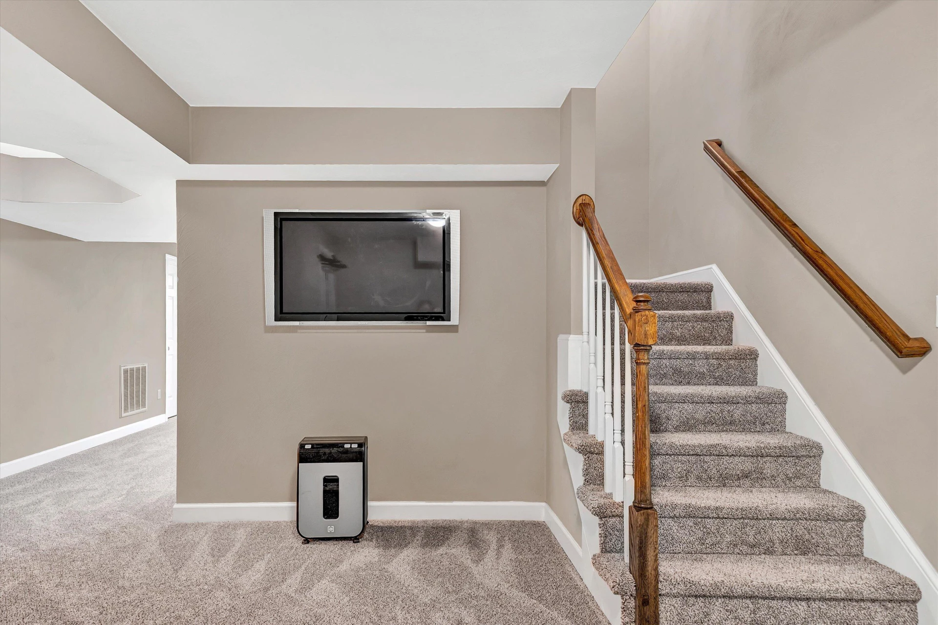 5832 Salisbury DR - Photo 52