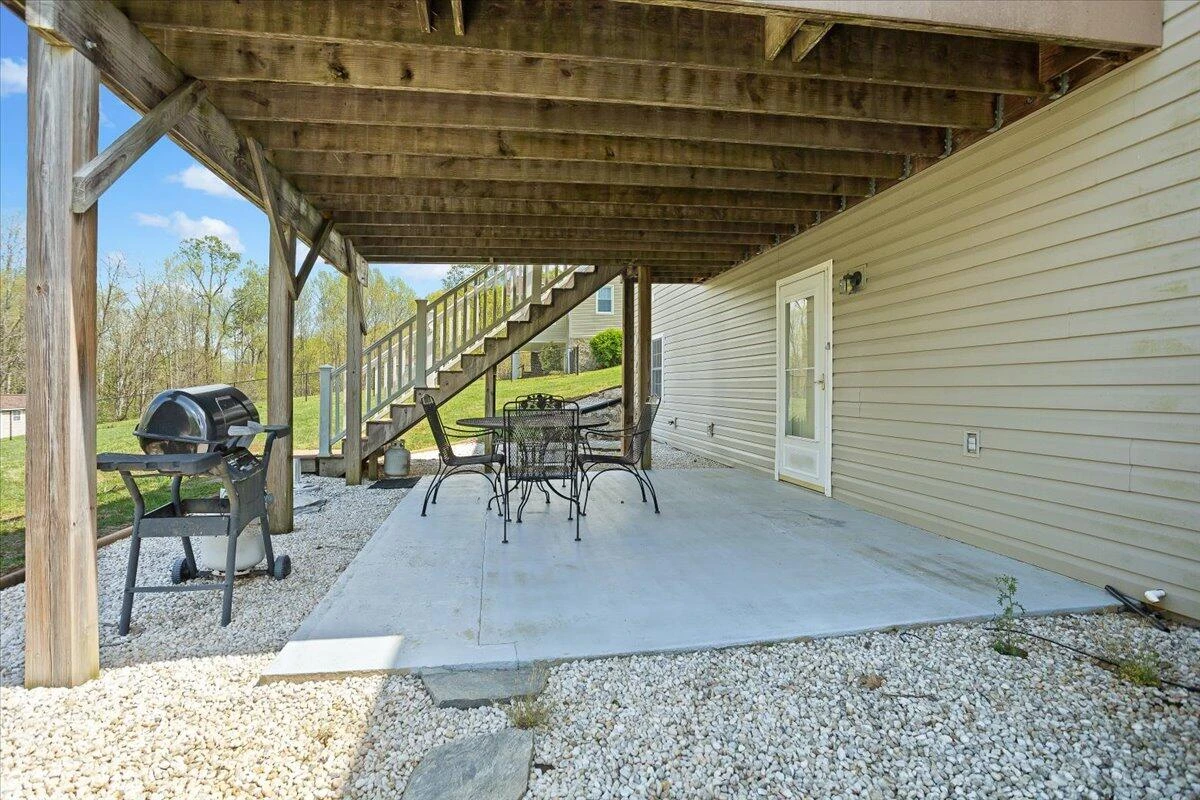 845 Black Rock RD - Photo 32
