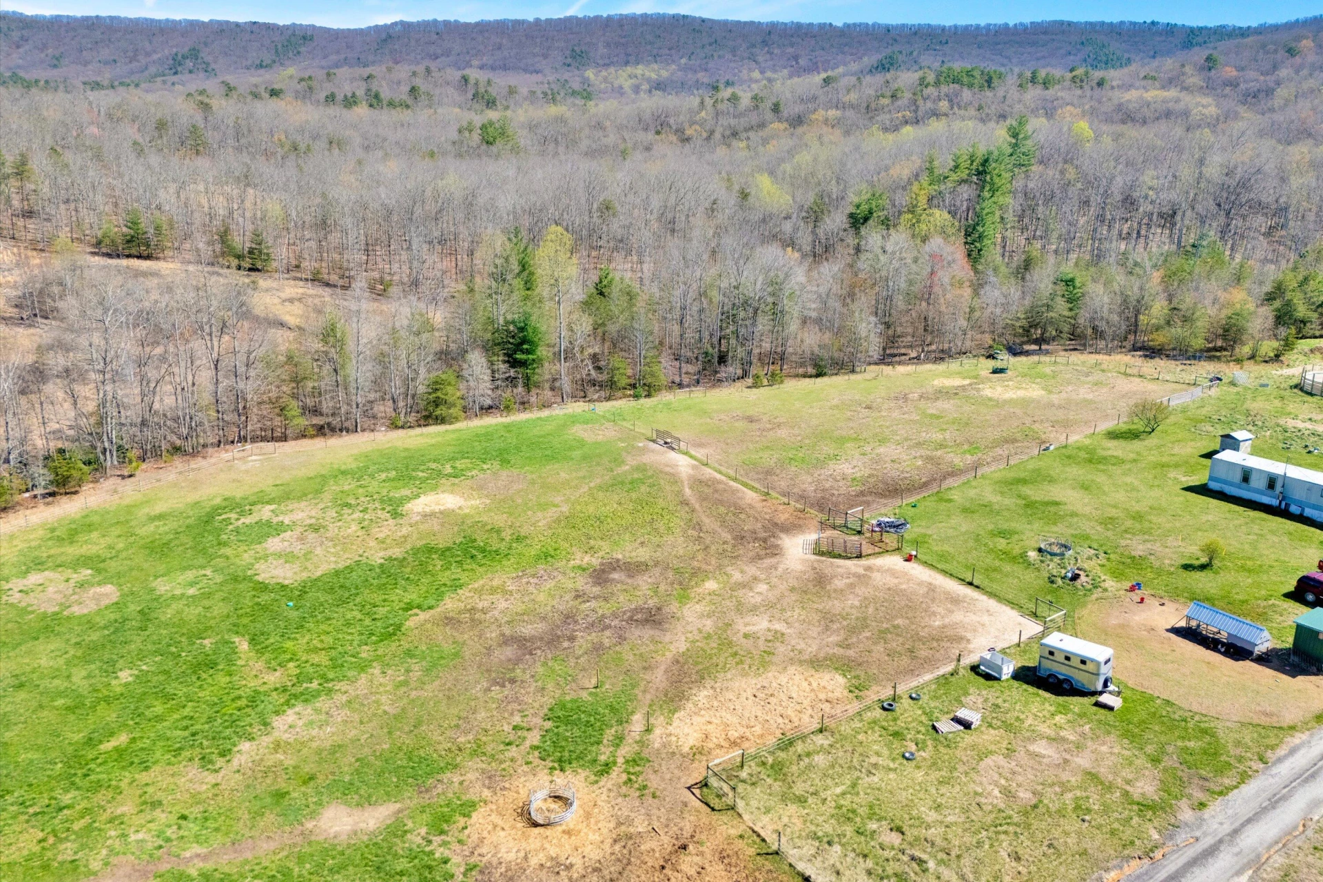657 Meadows LN - Photo 16