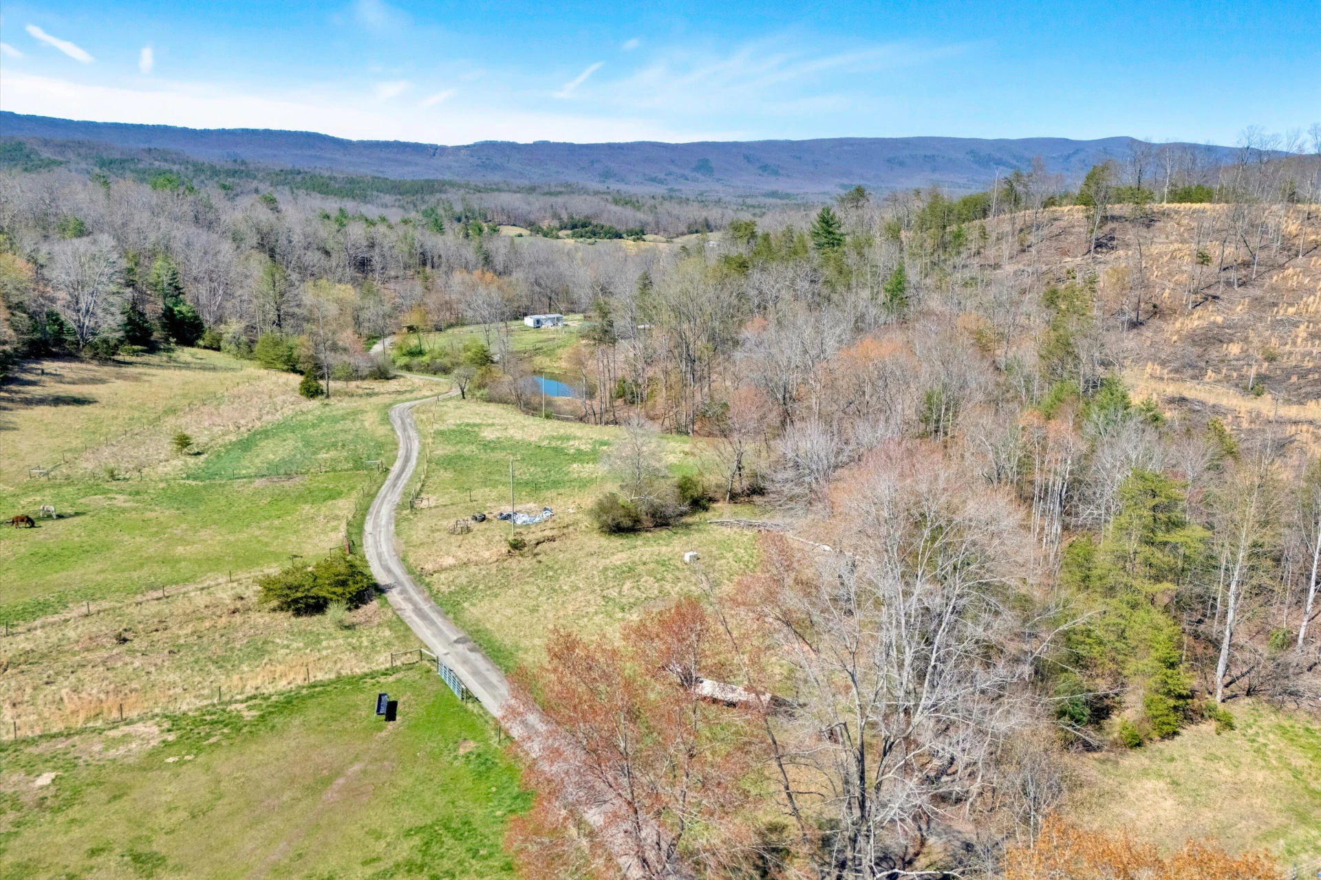 657 Meadows LN - Photo 17