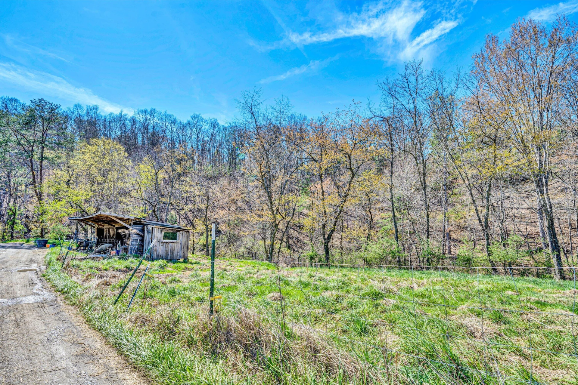 657 Meadows LN - Photo 24