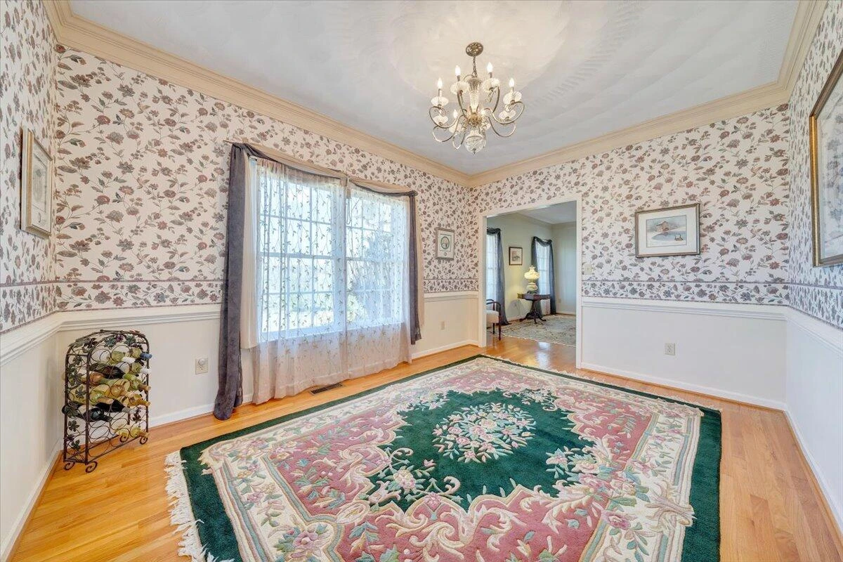 84 Braemar DR - Photo 14