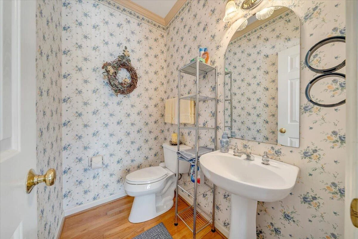 84 Braemar DR - Photo 28