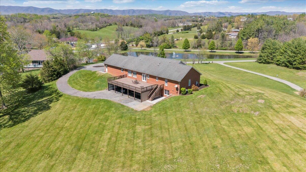 84 Braemar DR - Photo 7