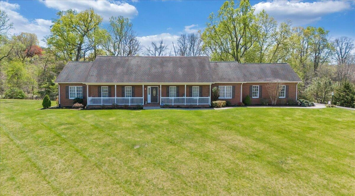 84 Braemar DR - Photo 8