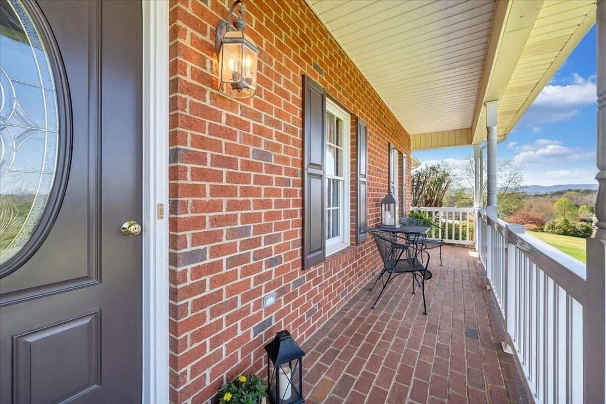 84 Braemar DR - Photo 9
