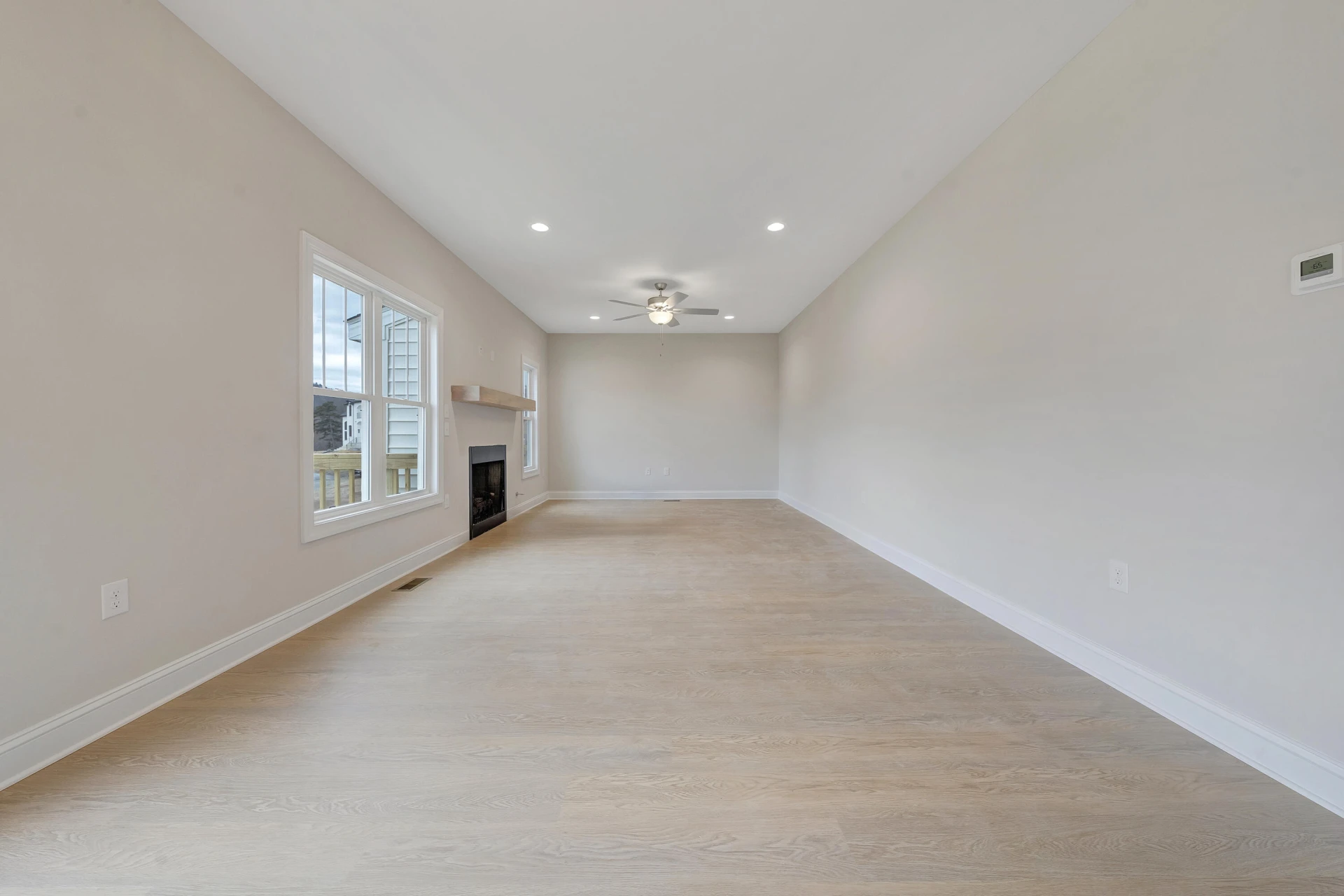 2820 Russlen DR - Photo 4