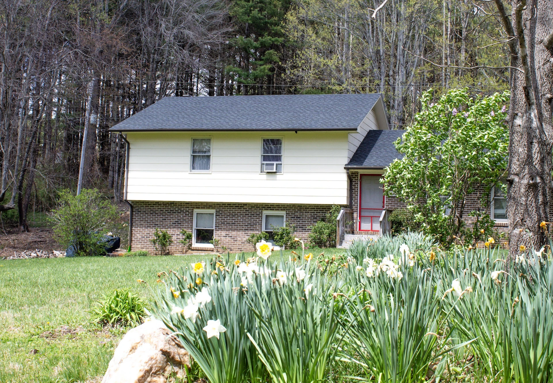 173 EVERGREEN LN