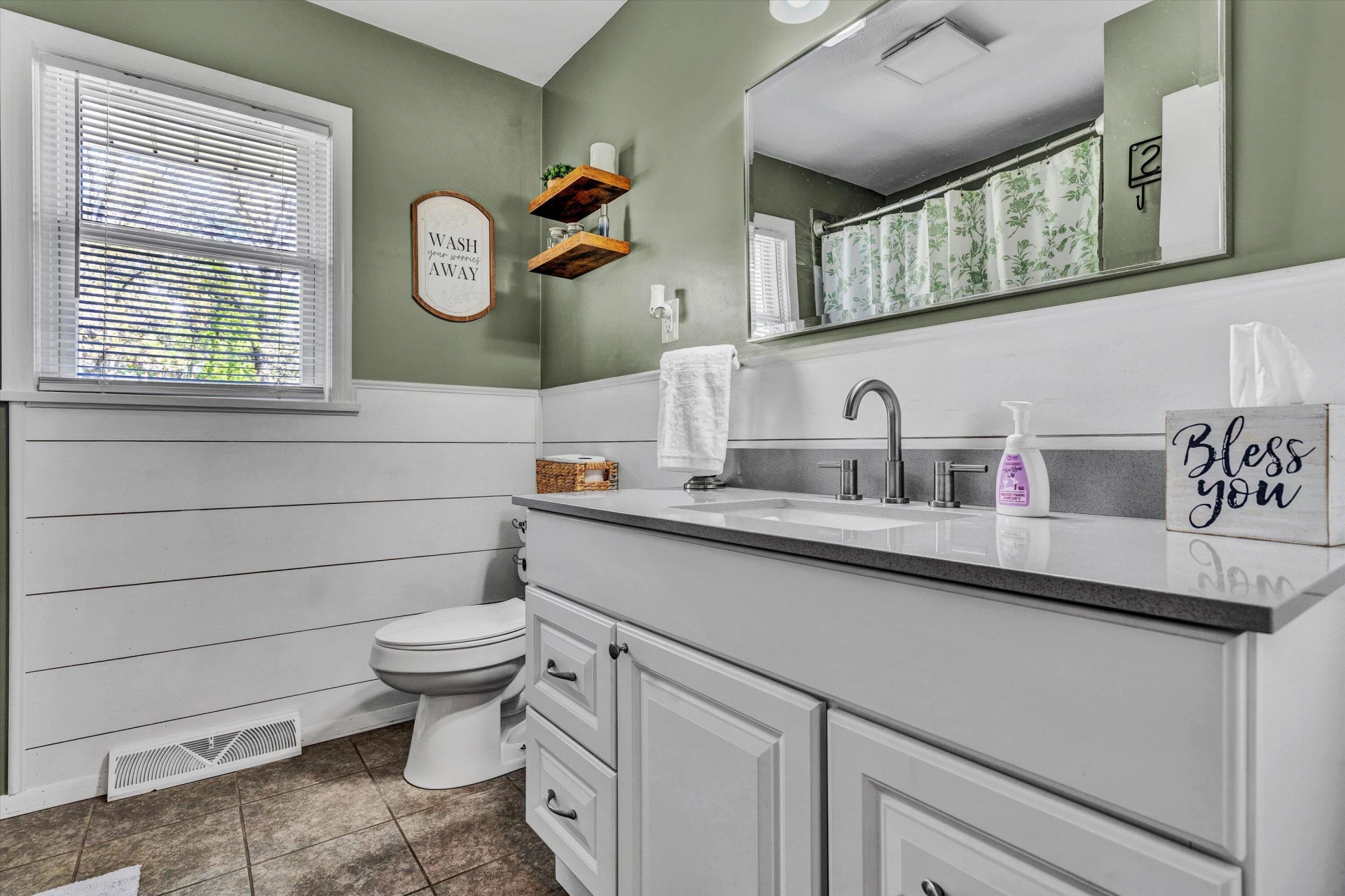 2747 Brogan CIR - Photo 14